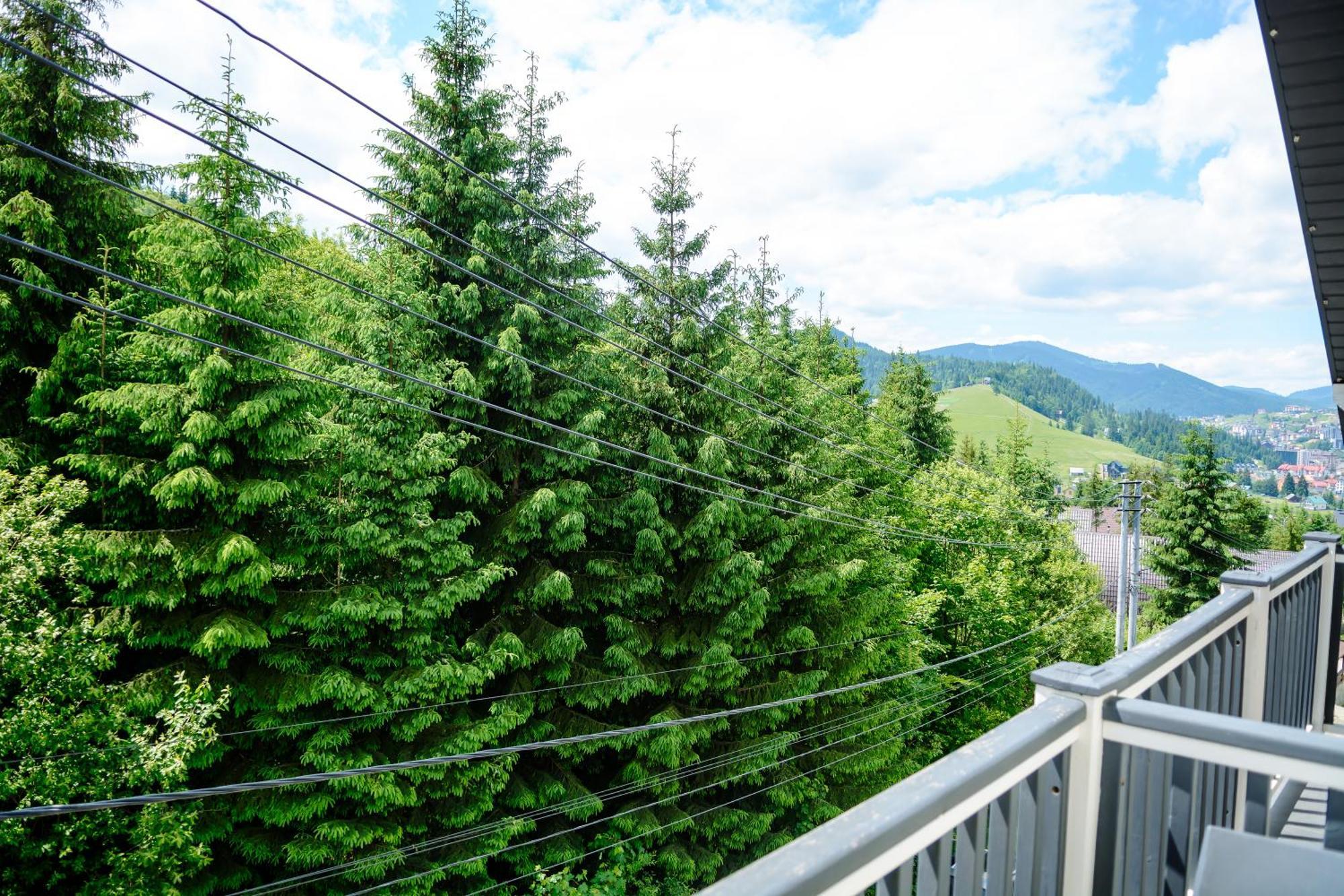 Севеней Готель Bukovel Exteriör bild