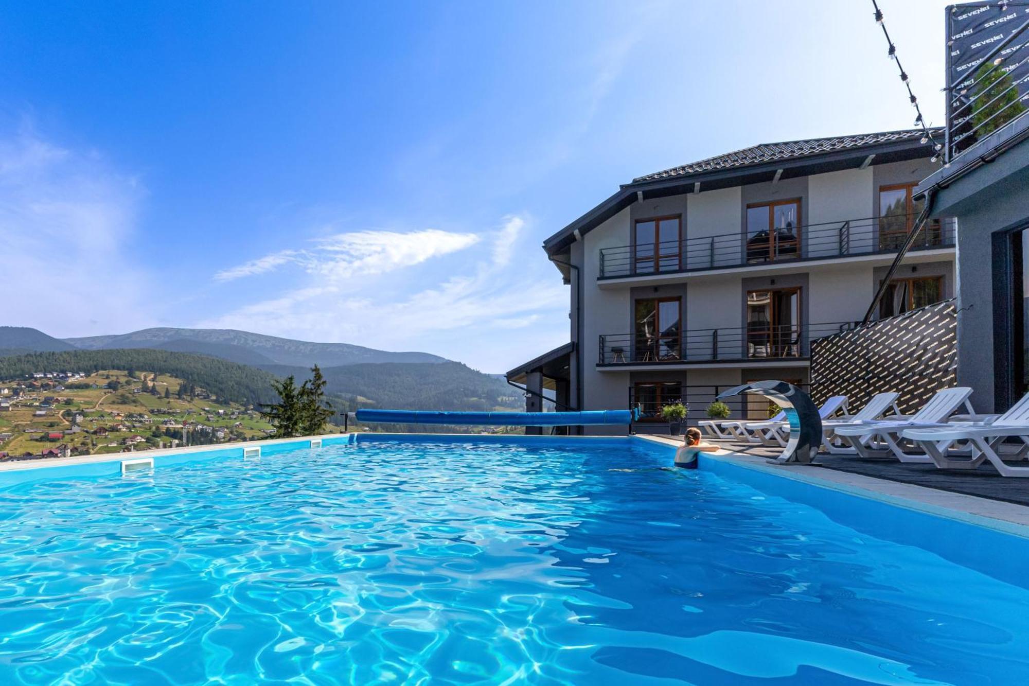 Севеней Готель Bukovel Exteriör bild
